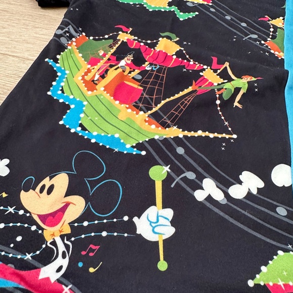 New Disney 50th main street electrical parade tshirt - Picture 3 of 7